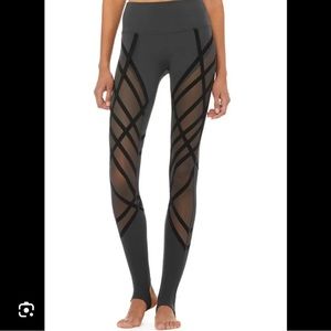 Gently worn strappy alo yoga leggings black size small